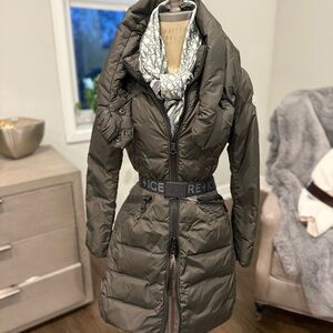 Moncler women puffer coat size 1 (IT)